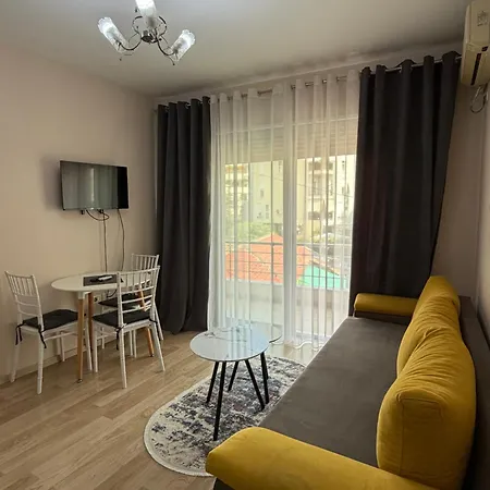 아파트 Comfort Center With Balcony 2 *