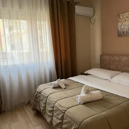 Comfort Center With Balcony 2 아파트 *