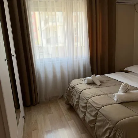 아파트 Comfort Center With Balcony 2